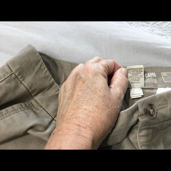 Sonoma Mid-rise Capri Pants - Picture 3 of 7